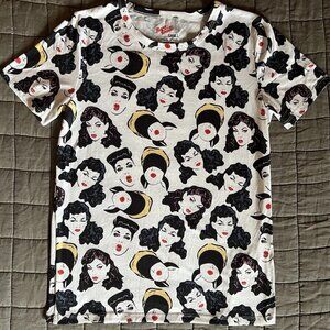 Rupaul’s Drag Race Unisex T-shirt Violet Chachki Drag Queen All Over Design NEW